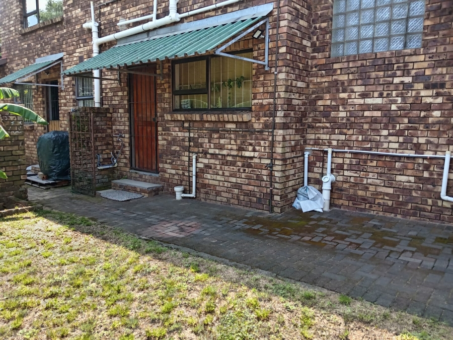 To Let 3 Bedroom Property for Rent in Birdswood KwaZulu-Natal