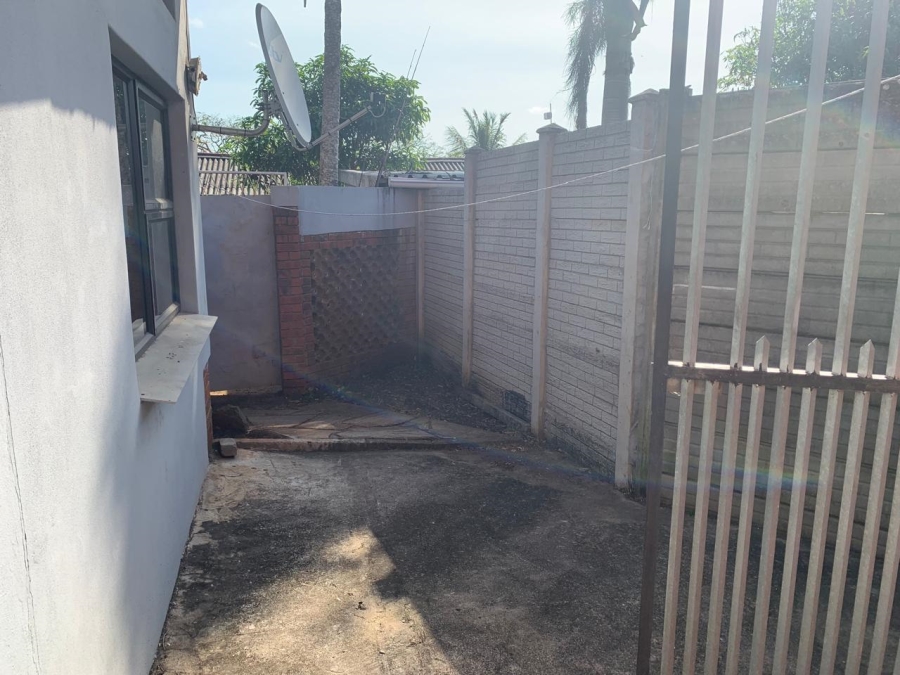 1 Bedroom Property for Sale in Empangeni Central KwaZulu-Natal