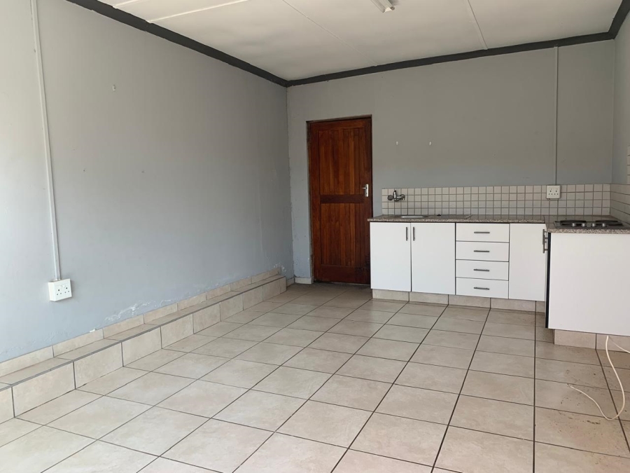 1 Bedroom Property for Sale in Empangeni Central KwaZulu-Natal
