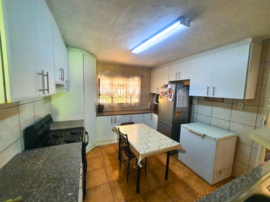 3 Bedroom Property for Sale in Bombay Heights KwaZulu-Natal