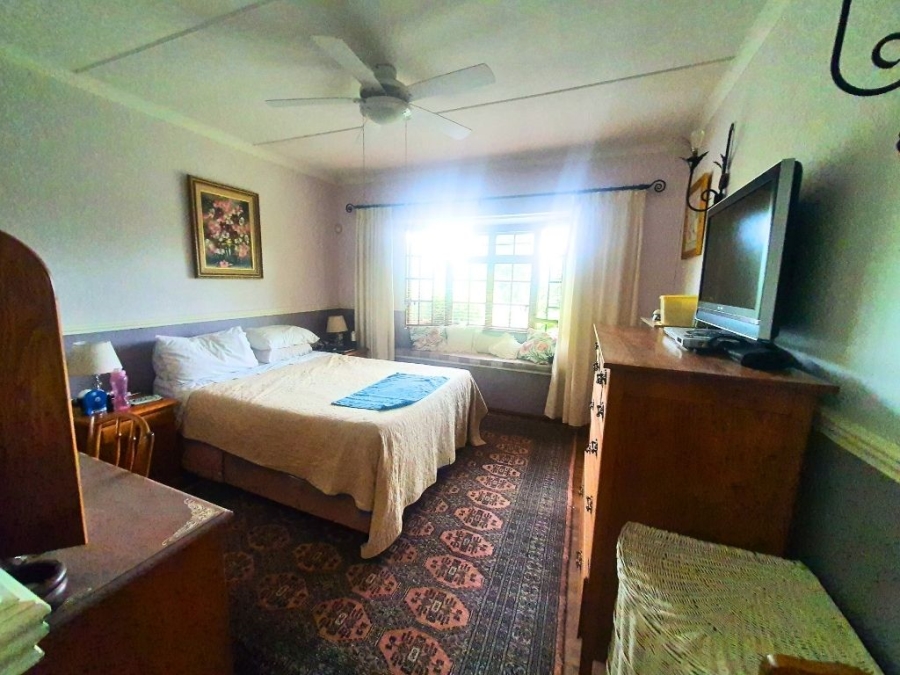 8 Bedroom Property for Sale in Montrose KwaZulu-Natal