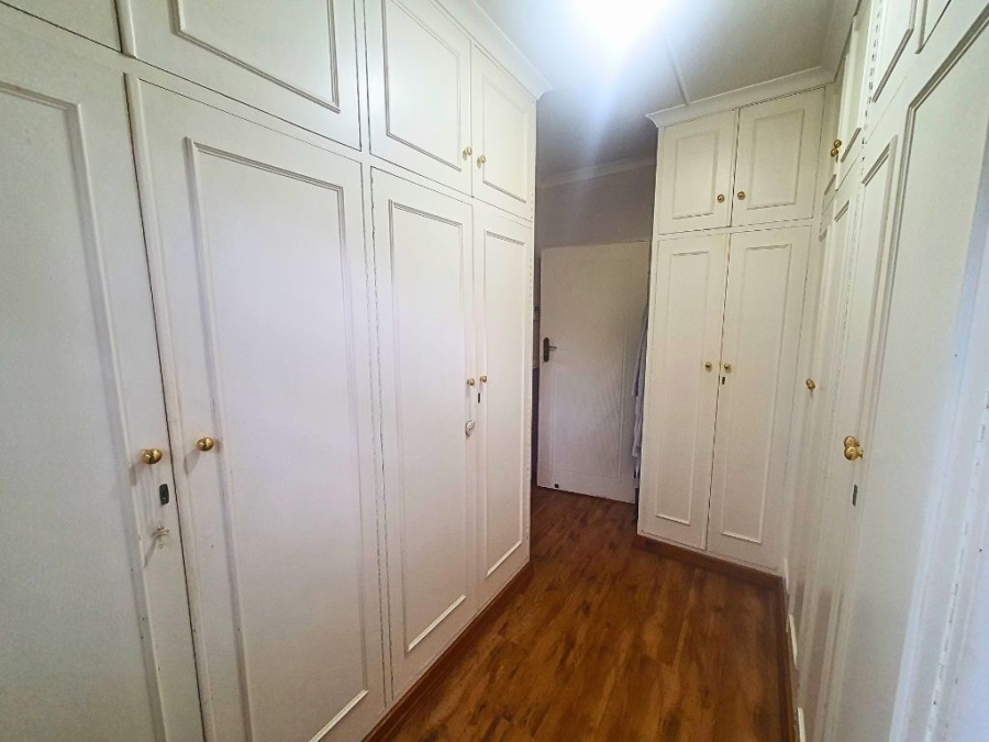 8 Bedroom Property for Sale in Montrose KwaZulu-Natal