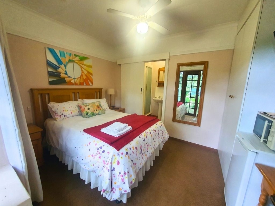 8 Bedroom Property for Sale in Montrose KwaZulu-Natal