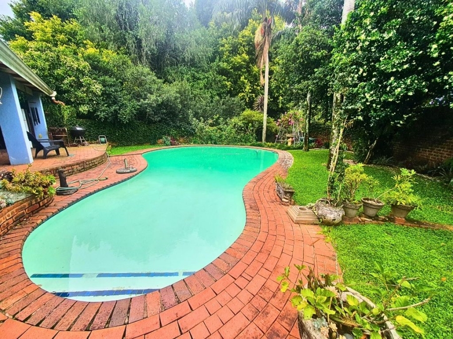8 Bedroom Property for Sale in Montrose KwaZulu-Natal