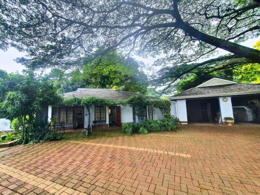 8 Bedroom Property for Sale in Montrose KwaZulu-Natal