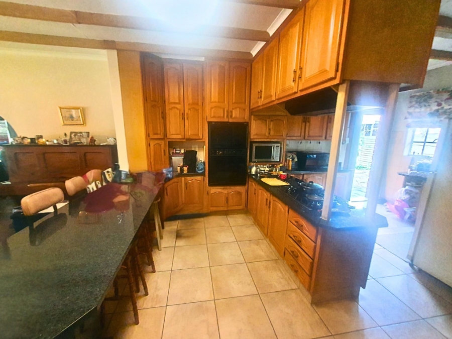 8 Bedroom Property for Sale in Scottsville KwaZulu-Natal