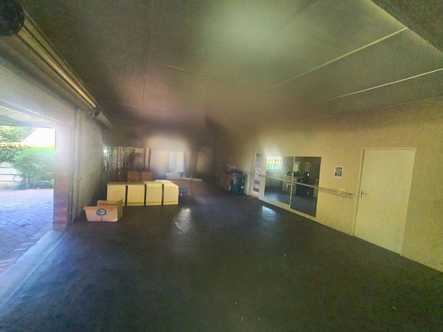 8 Bedroom Property for Sale in Scottsville KwaZulu-Natal