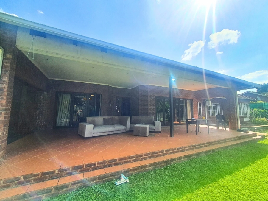 8 Bedroom Property for Sale in Scottsville KwaZulu-Natal