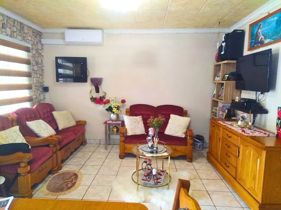 3 Bedroom Property for Sale in Bombay Heights KwaZulu-Natal