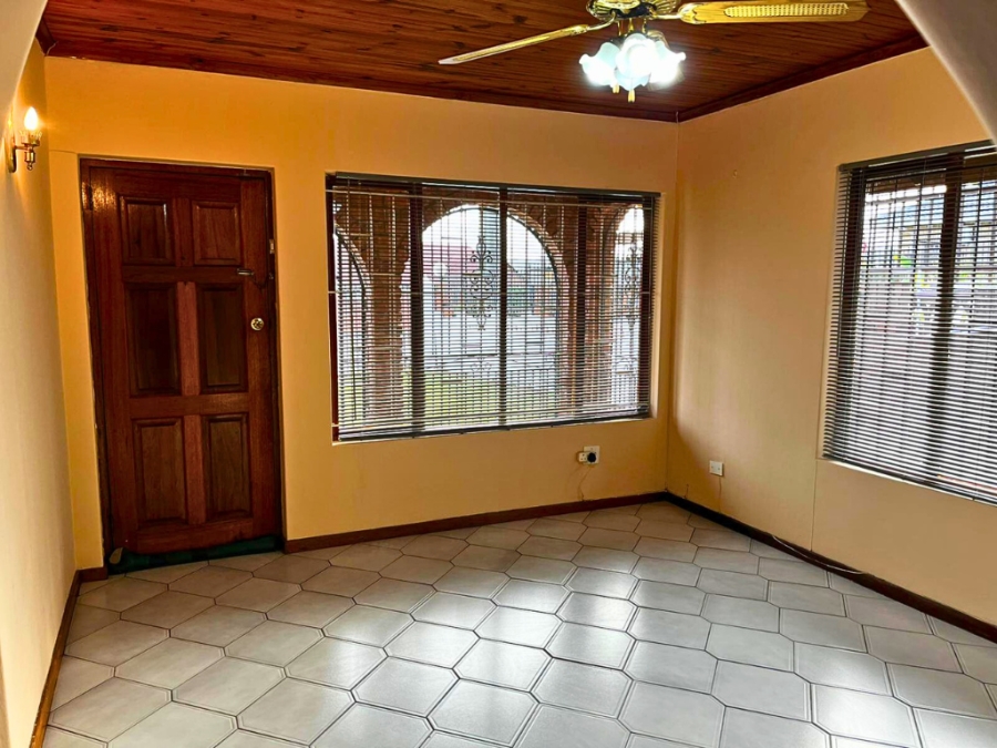 3 Bedroom Property for Sale in Orient Heights KwaZulu-Natal