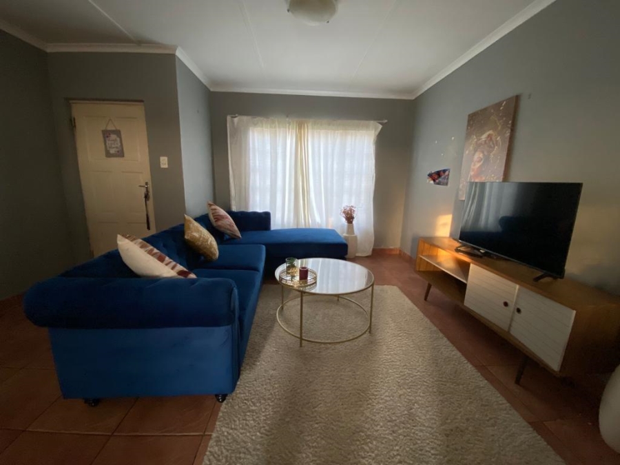 To Let 2 Bedroom Property for Rent in Lincoln Meade KwaZulu-Natal