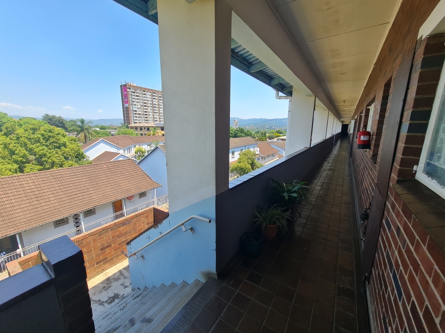 3 Bedroom Property for Sale in Scottsville KwaZulu-Natal