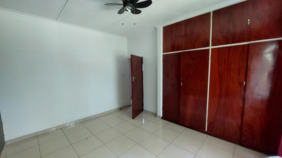 2 Bedroom Property for Sale in Scottsville KwaZulu-Natal