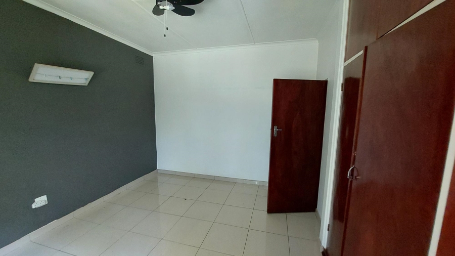 2 Bedroom Property for Sale in Scottsville KwaZulu-Natal