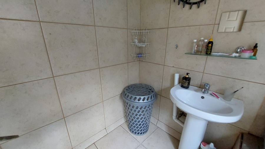 2 Bedroom Property for Sale in Scottsville KwaZulu-Natal