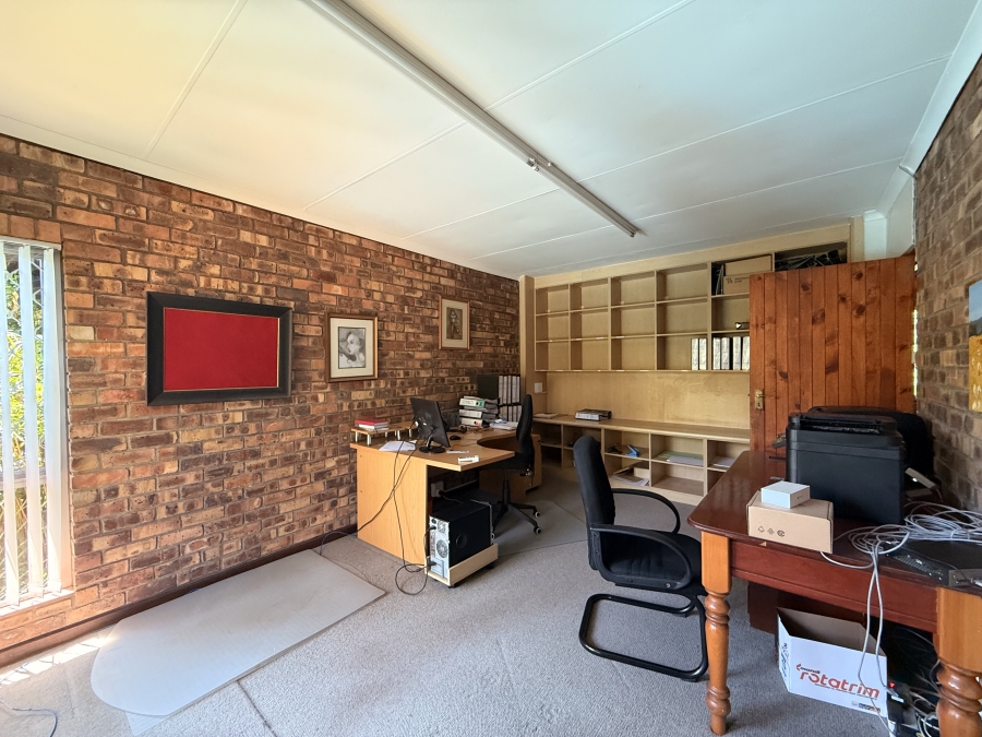 4 Bedroom Property for Sale in Oak Park KwaZulu-Natal