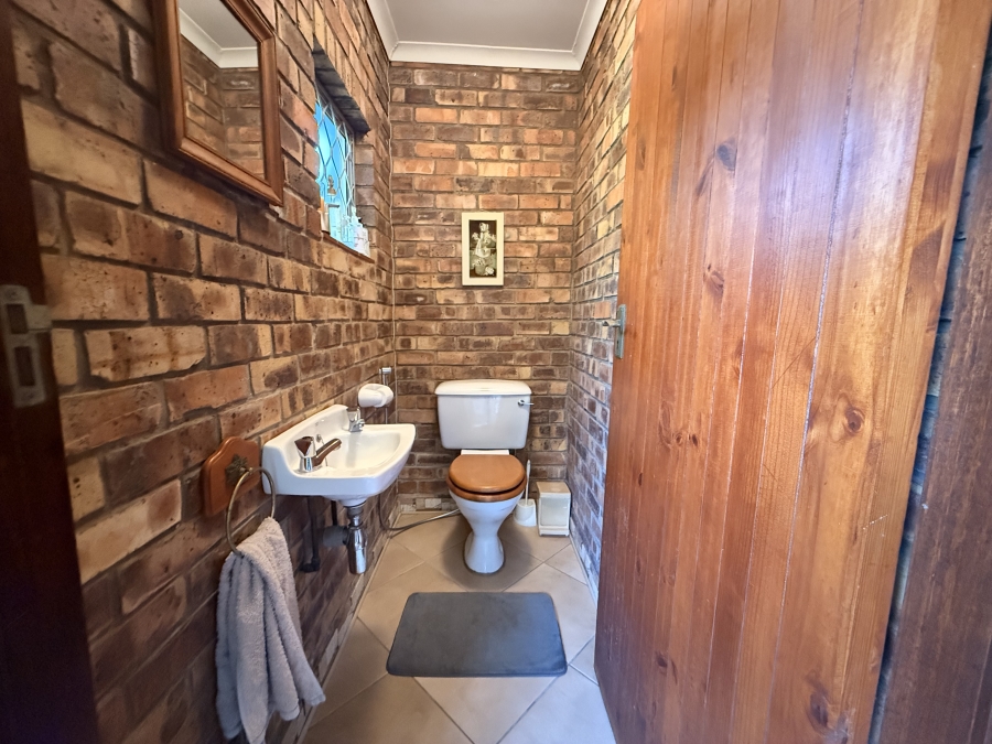 4 Bedroom Property for Sale in Oak Park KwaZulu-Natal