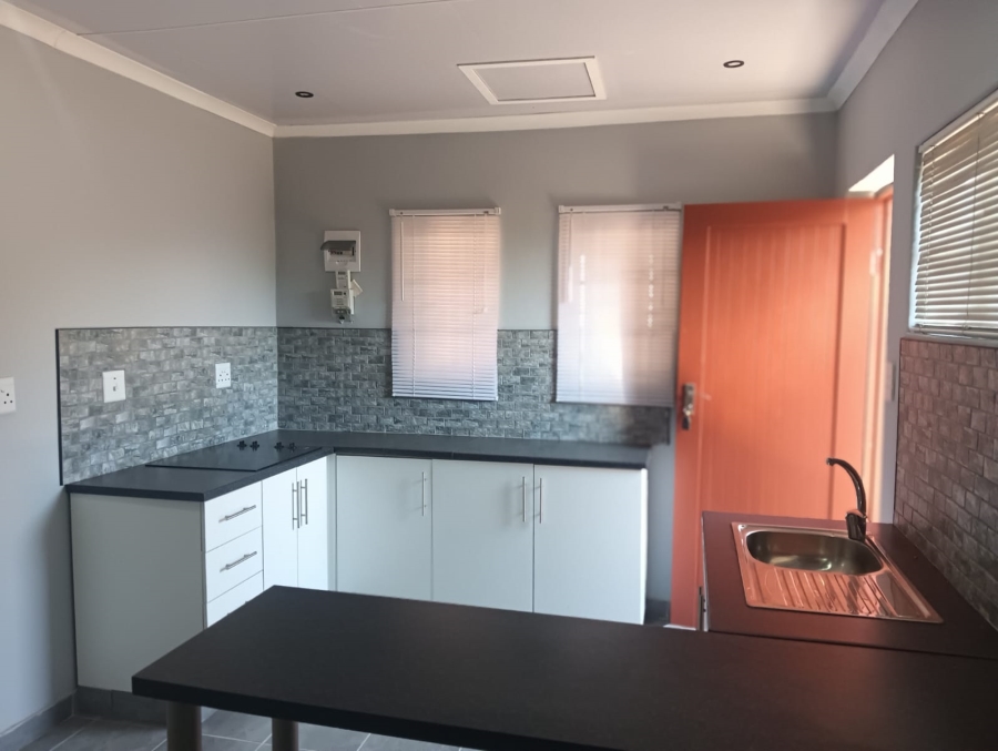 To Let 1 Bedroom Property for Rent in Hayfields KwaZulu-Natal