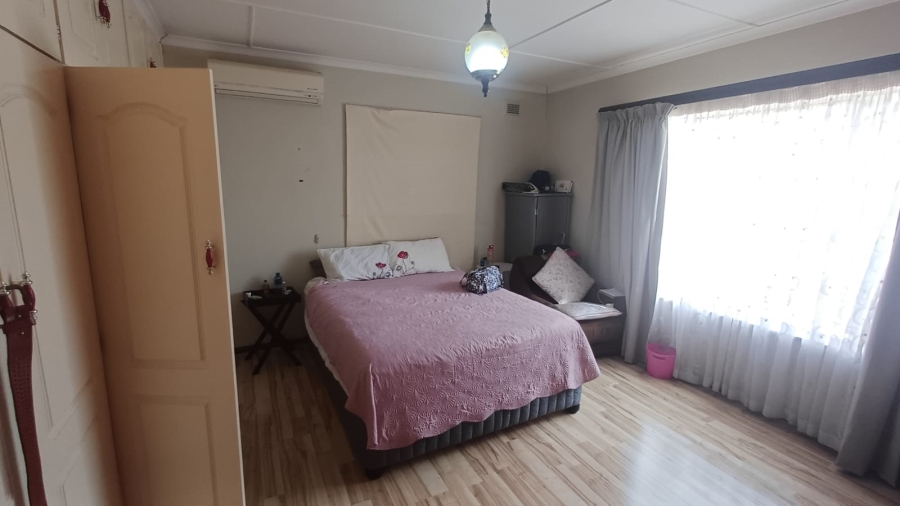 4 Bedroom Property for Sale in Eastwood KwaZulu-Natal