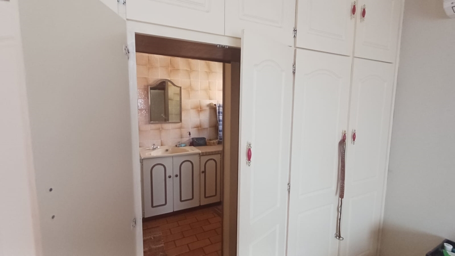 4 Bedroom Property for Sale in Eastwood KwaZulu-Natal