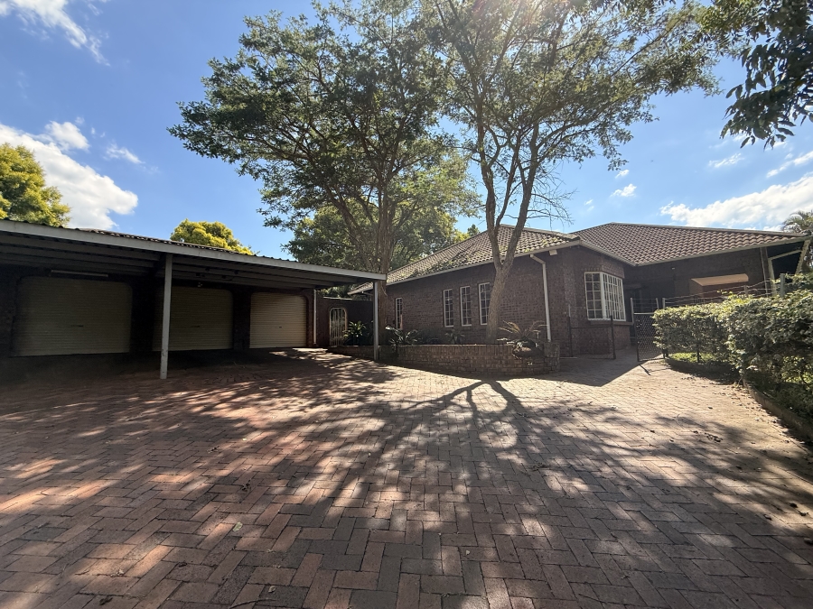 7 Bedroom Property for Sale in Scottsville KwaZulu-Natal