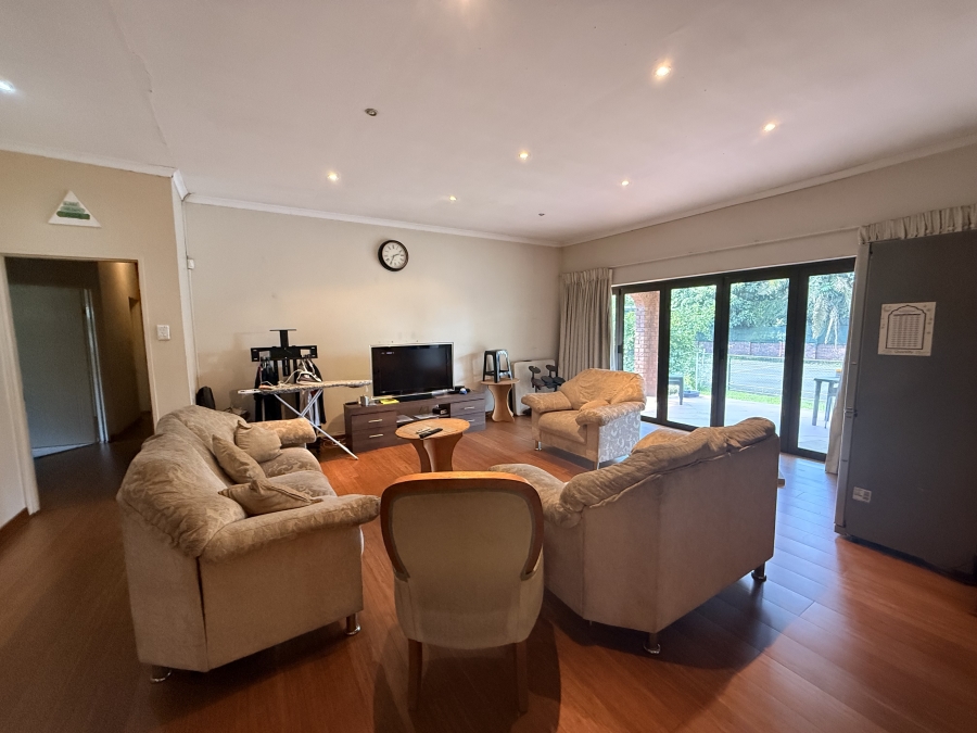 7 Bedroom Property for Sale in Scottsville KwaZulu-Natal