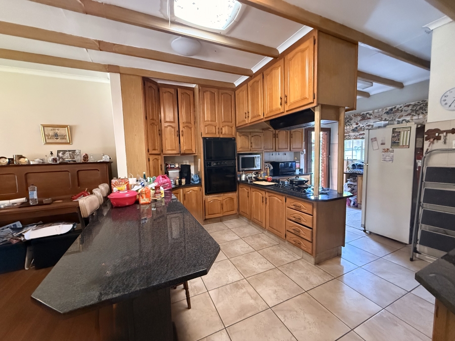 7 Bedroom Property for Sale in Scottsville KwaZulu-Natal