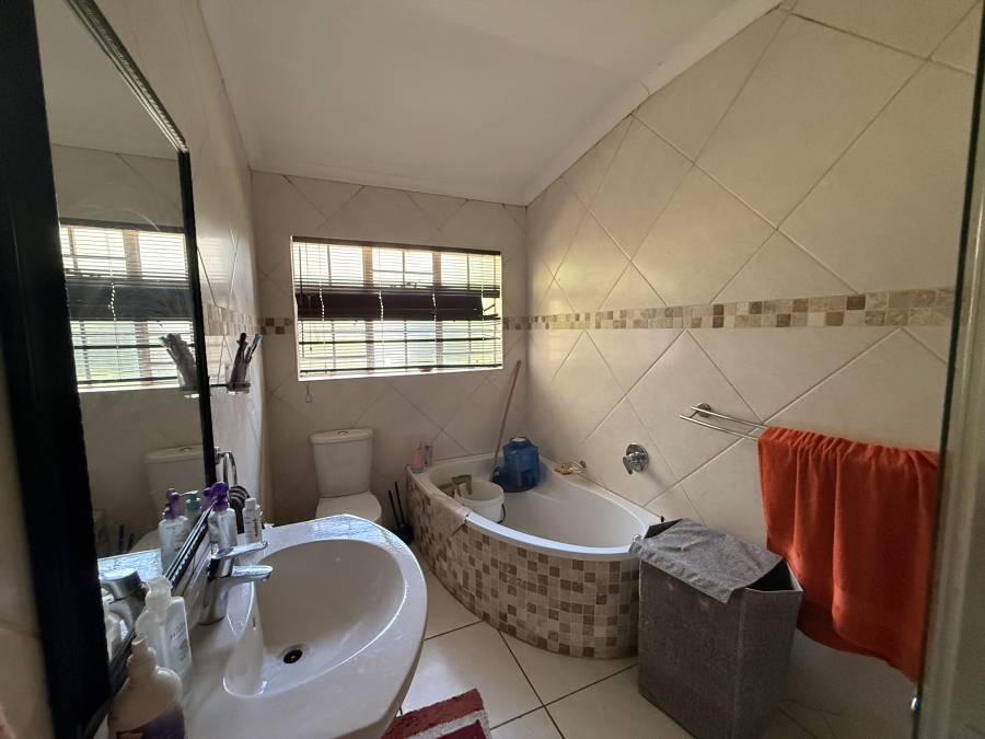7 Bedroom Property for Sale in Scottsville KwaZulu-Natal