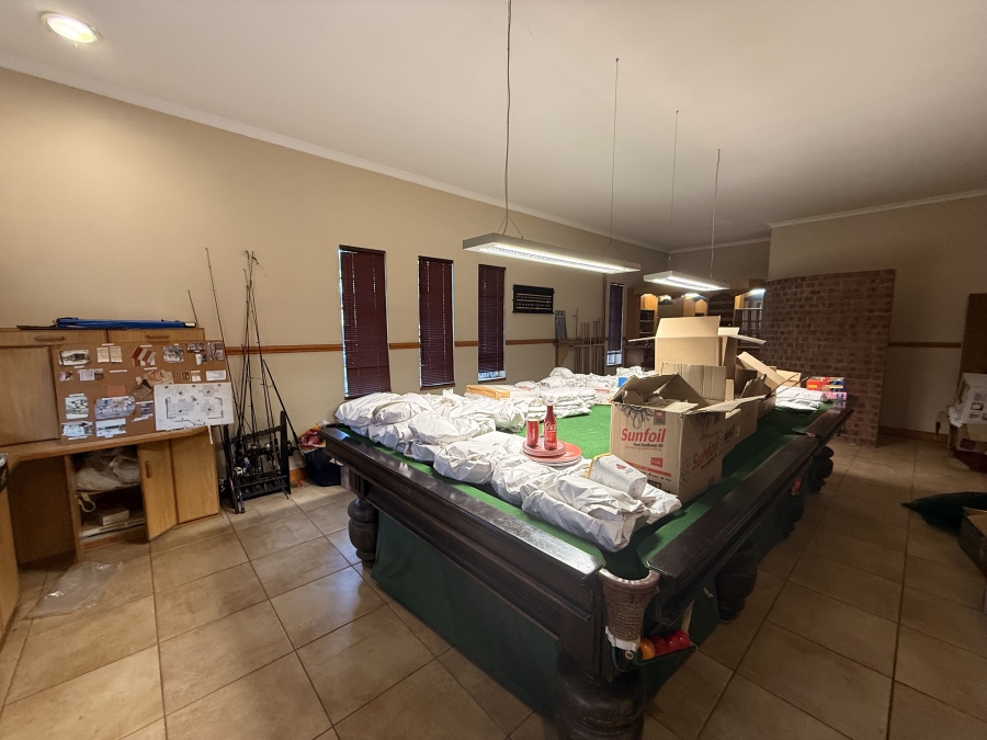 7 Bedroom Property for Sale in Scottsville KwaZulu-Natal