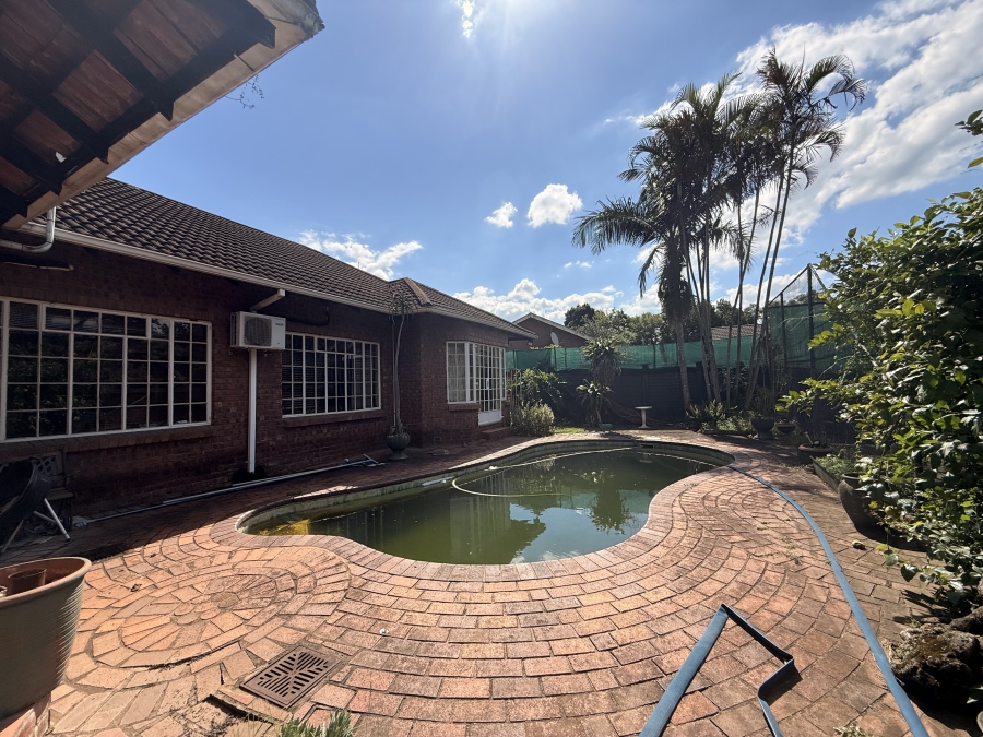 7 Bedroom Property for Sale in Scottsville KwaZulu-Natal
