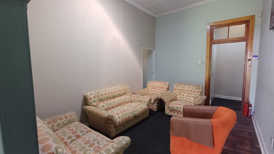 6 Bedroom Property for Sale in Scottsville KwaZulu-Natal