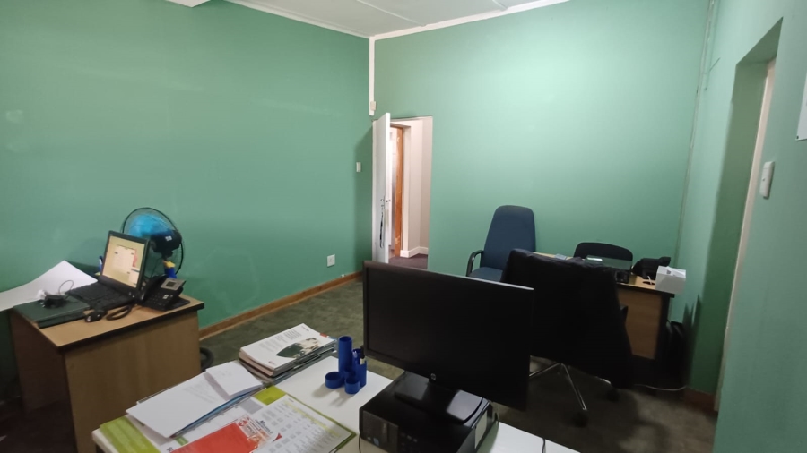 6 Bedroom Property for Sale in Scottsville KwaZulu-Natal