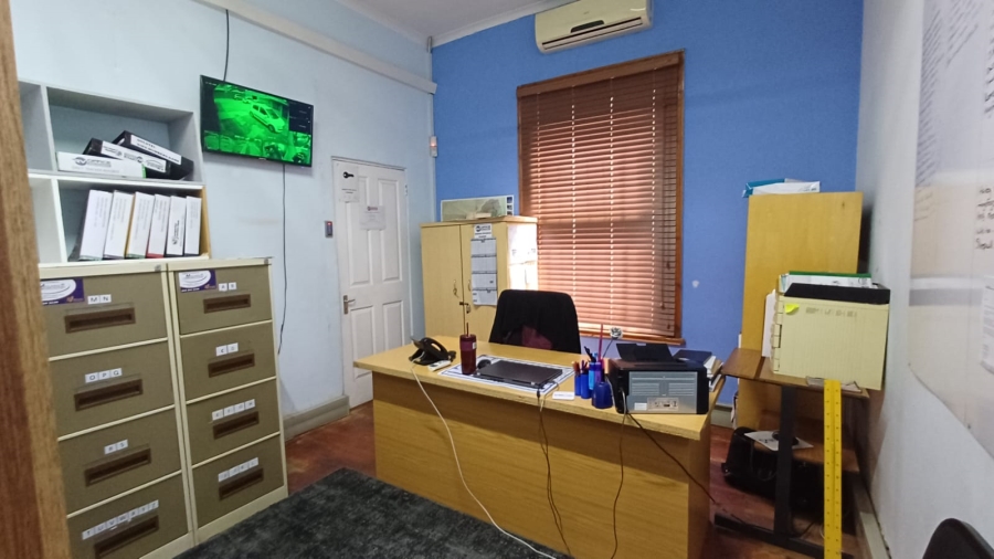 6 Bedroom Property for Sale in Scottsville KwaZulu-Natal