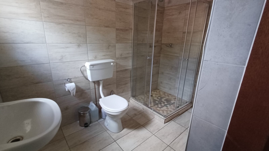 6 Bedroom Property for Sale in Scottsville KwaZulu-Natal