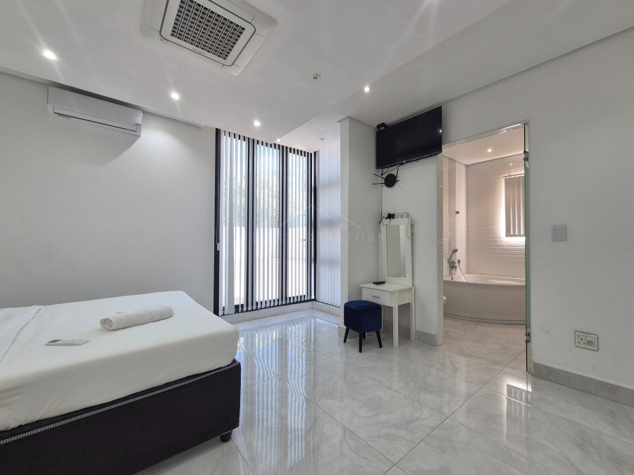 7 Bedroom Property for Sale in Ballito Central KwaZulu-Natal