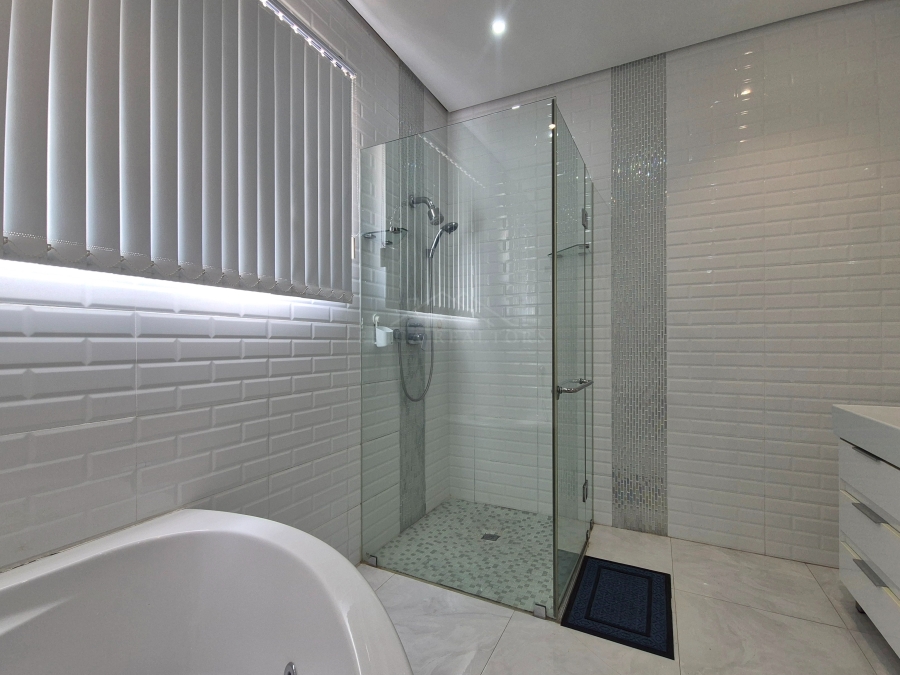 7 Bedroom Property for Sale in Ballito Central KwaZulu-Natal