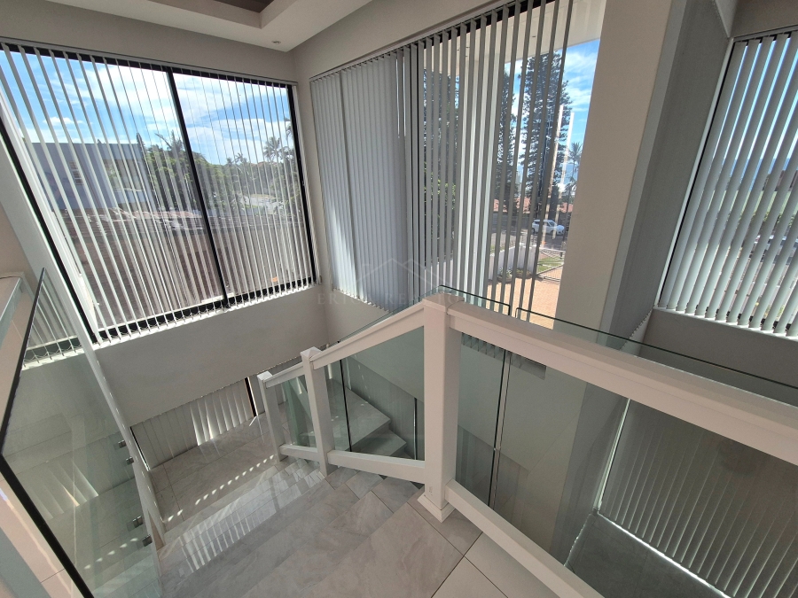 7 Bedroom Property for Sale in Ballito Central KwaZulu-Natal