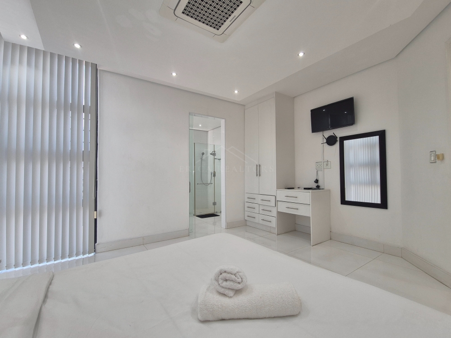 7 Bedroom Property for Sale in Ballito Central KwaZulu-Natal