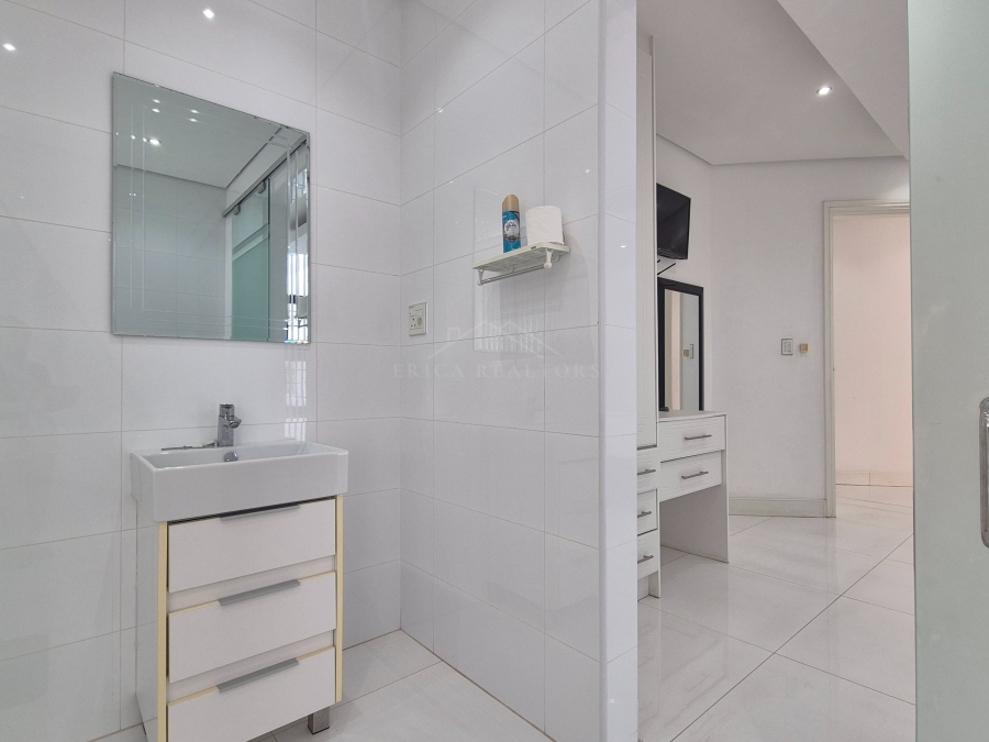 7 Bedroom Property for Sale in Ballito Central KwaZulu-Natal