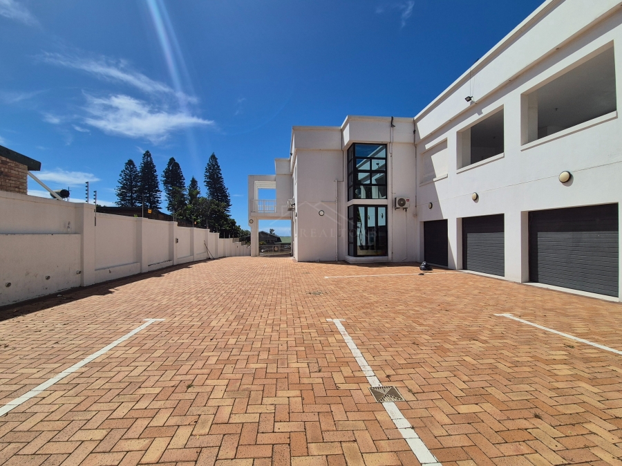 7 Bedroom Property for Sale in Ballito Central KwaZulu-Natal