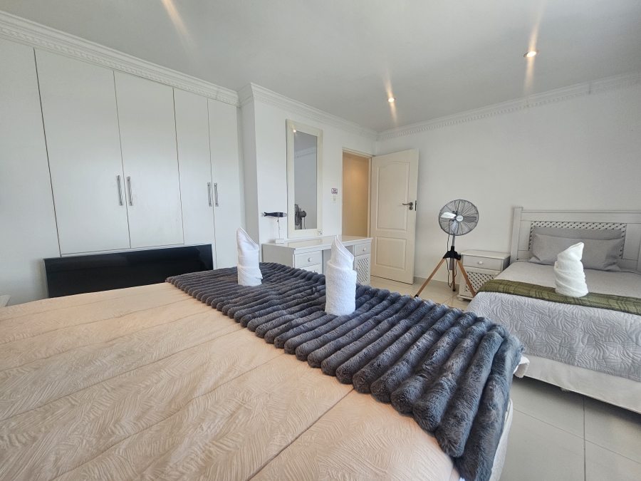 6 Bedroom Property for Sale in Willard Beach KwaZulu-Natal