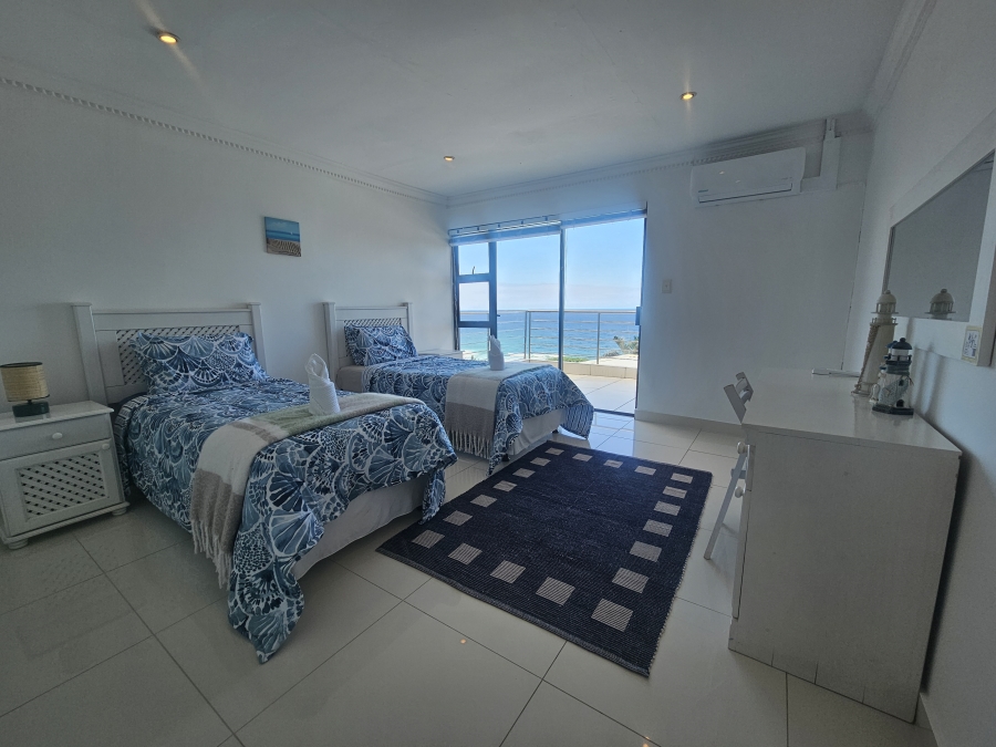 6 Bedroom Property for Sale in Willard Beach KwaZulu-Natal