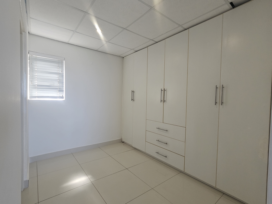 6 Bedroom Property for Sale in Willard Beach KwaZulu-Natal