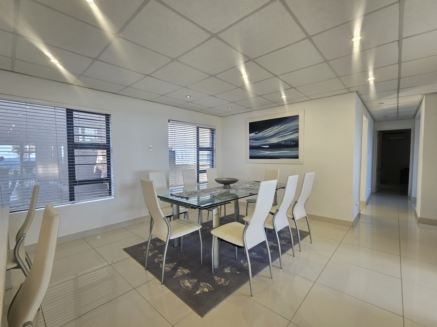 6 Bedroom Property for Sale in Willard Beach KwaZulu-Natal