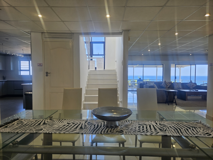 6 Bedroom Property for Sale in Willard Beach KwaZulu-Natal