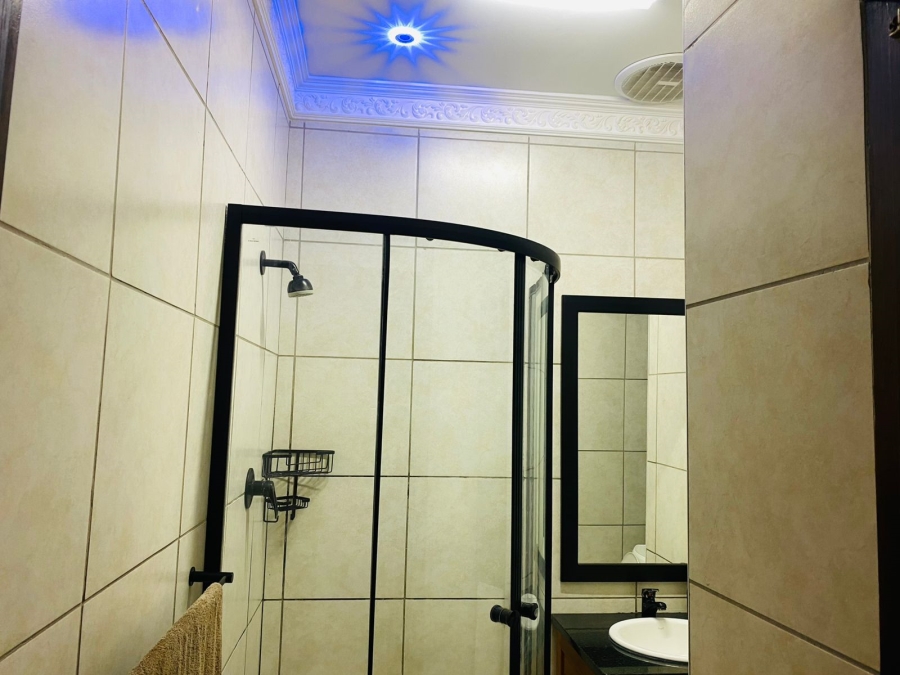 2 Bedroom Property for Sale in Margate KwaZulu-Natal