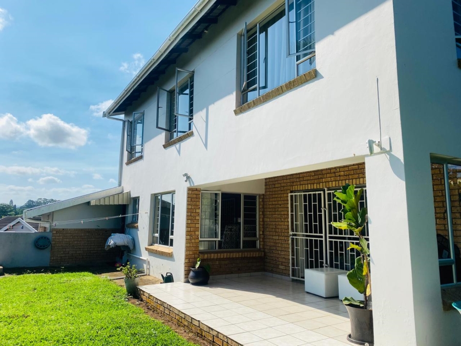 4 Bedroom Property for Sale in Manaba Beach KwaZulu-Natal