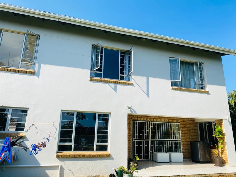 4 Bedroom Property for Sale in Manaba Beach KwaZulu-Natal