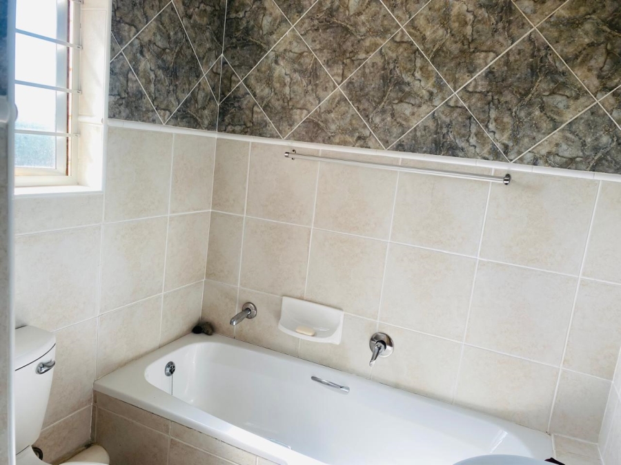 4 Bedroom Property for Sale in Manaba Beach KwaZulu-Natal