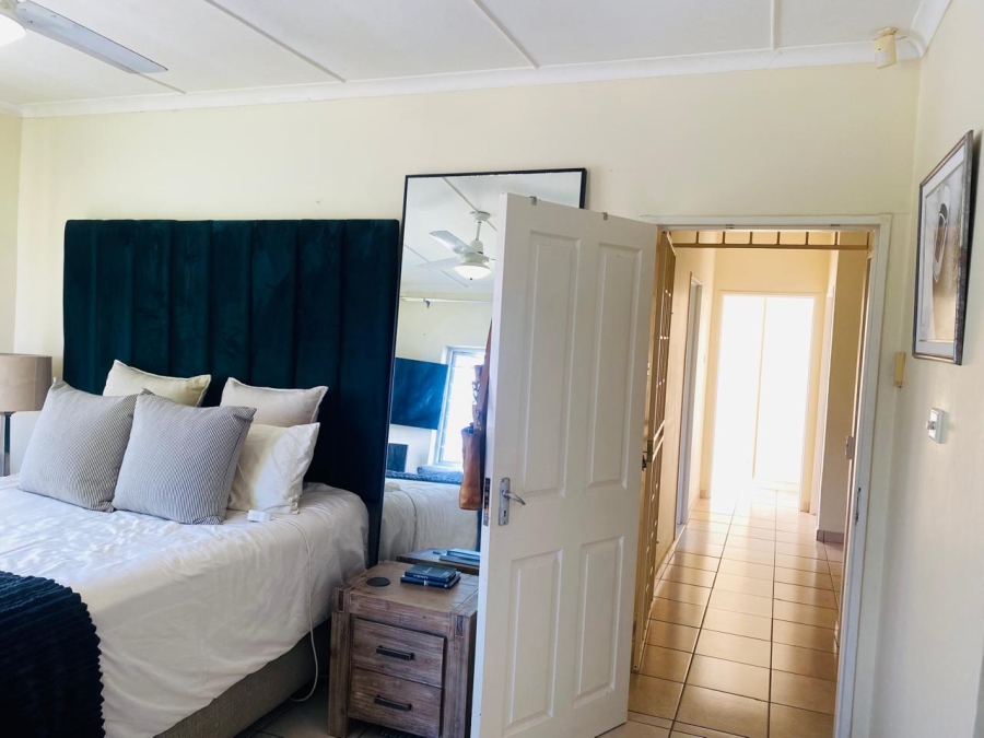 4 Bedroom Property for Sale in Manaba Beach KwaZulu-Natal